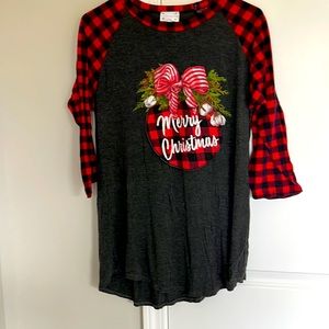 Lightheart Christmas shirt. Size m